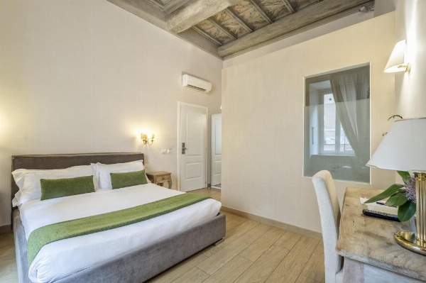 Little Queen Suite image 20