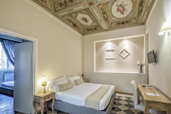 Little Queen Suite image 23