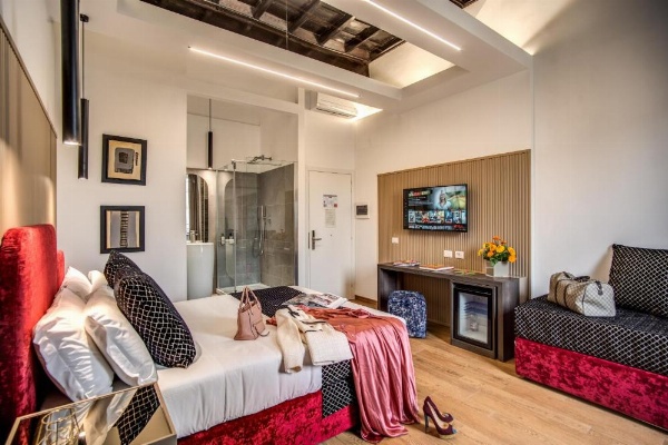 Little Queen Suite image 9